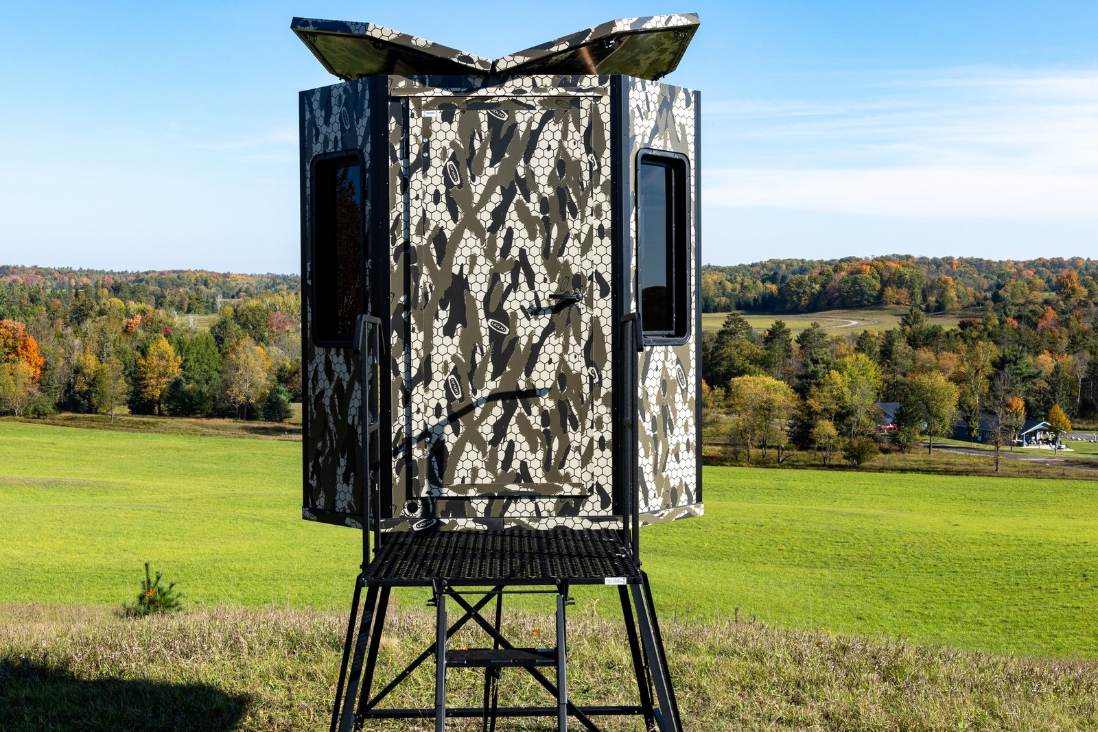 Orion 68VT - Modular Archery Deer Hunting Blind with Tinted Windows - Image 11