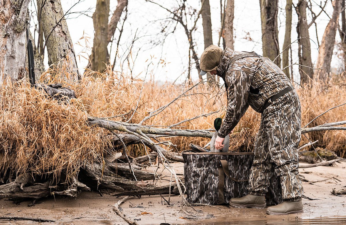 Deluxe 12 Slot Duck Decoy Bag – Original Bottomland - Image 5