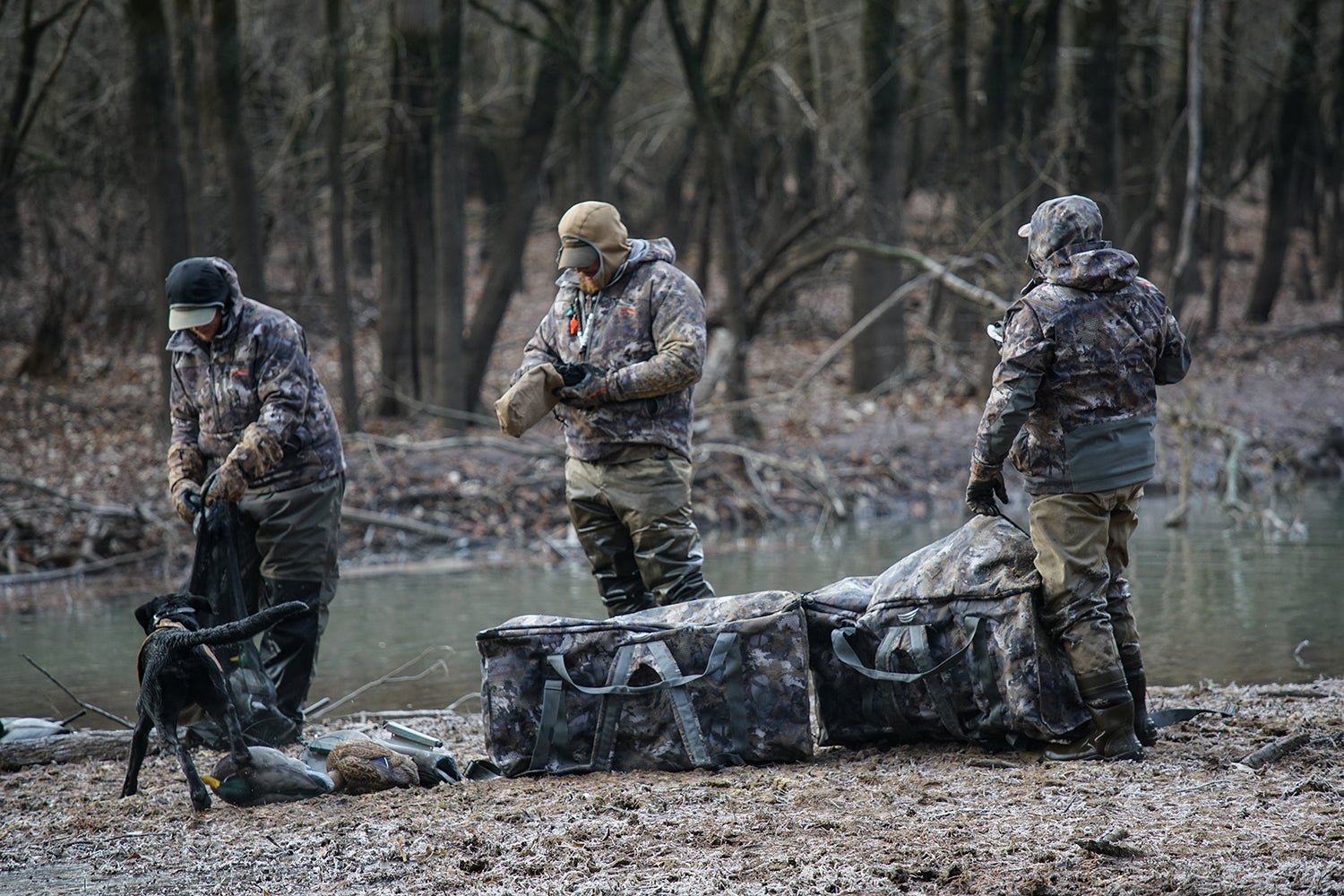Flight 12 Slot Duck Decoy Bag - Optifade Timber - Image 4